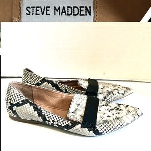 STEVE MADDEN Snakeskin Erosion cream&black flats 8